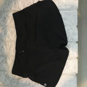 Lululemon black speed short size 6
